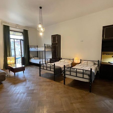 Guest House Third Floor Tbilisi Bagian luar foto